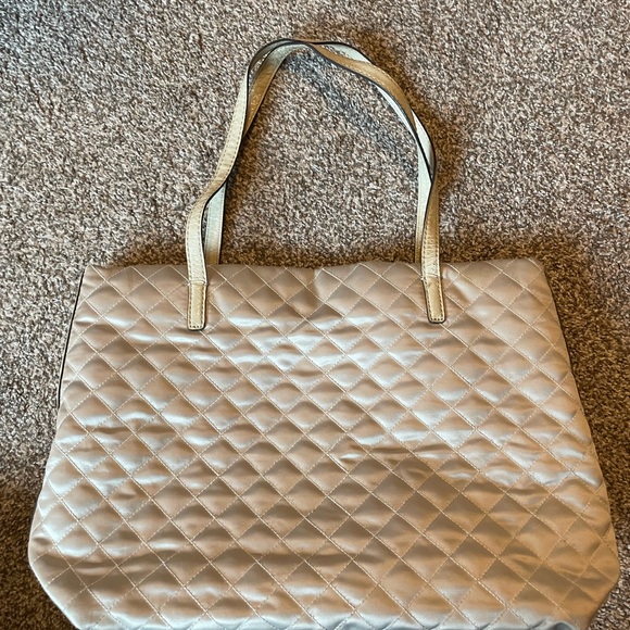 Guess shoulder strap purse - Picture 4 of 4